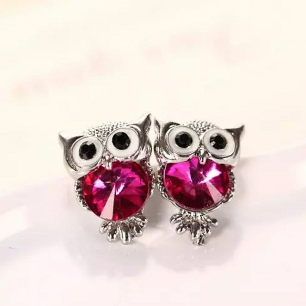 Nice stud  earrings for women